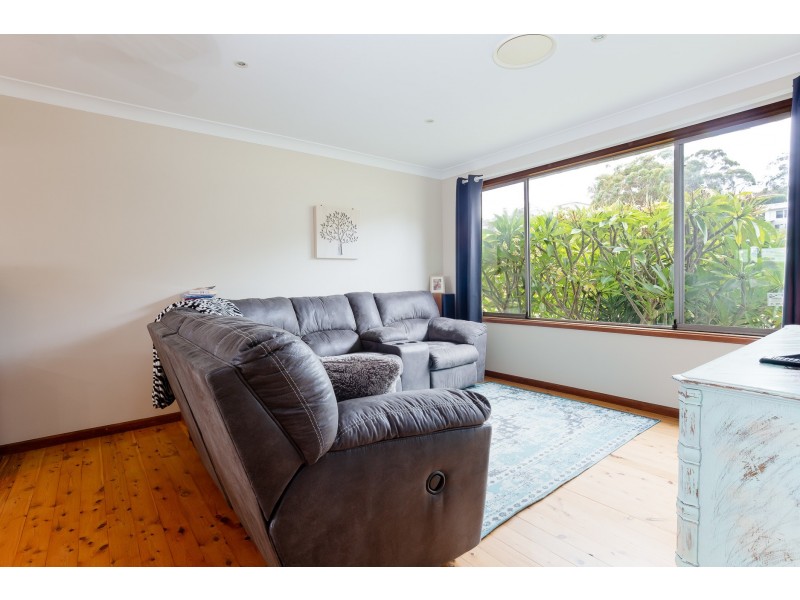 18 Carlisle Row, Fishing Point NSW 2283