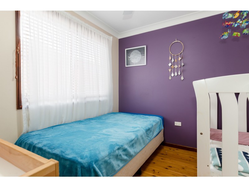 18 Carlisle Row, Fishing Point NSW 2283