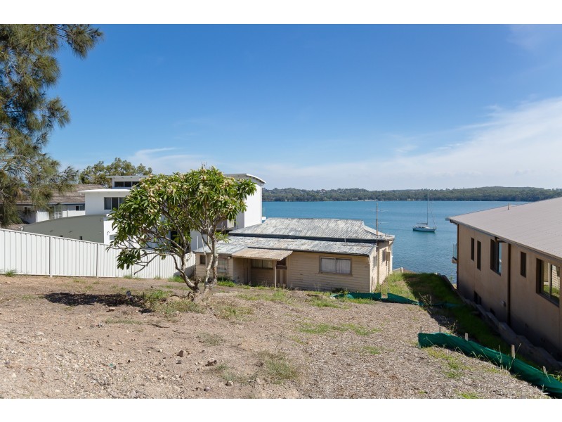 8 Killara Close, Coal Point NSW 2283