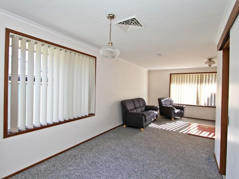 32 Murray Street, Eleebana NSW 2282