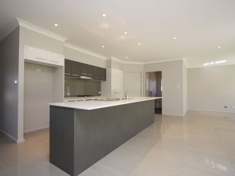 21 John Darling Drive, Belmont North NSW 2280