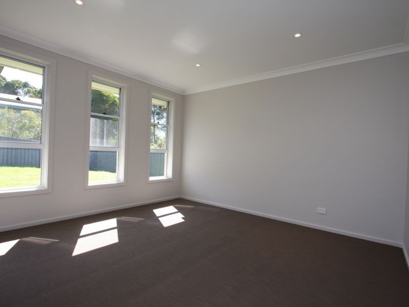 21 John Darling Drive, Belmont North NSW 2280