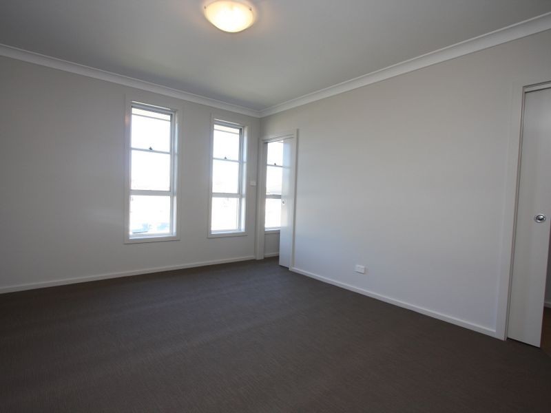 21 John Darling Drive, Belmont North NSW 2280