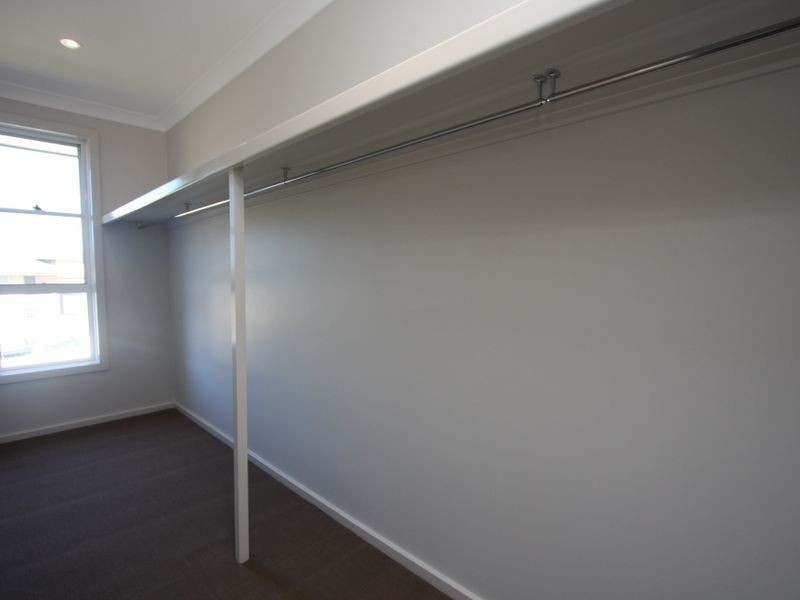 21 John Darling Drive, Belmont North NSW 2280