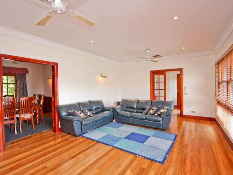 9 Boatmans Row, Eleebana NSW 2282