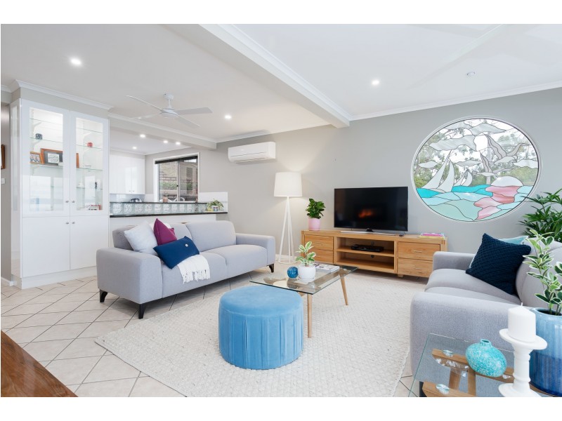 4 Yaringa Lane, Carey Bay NSW 2283