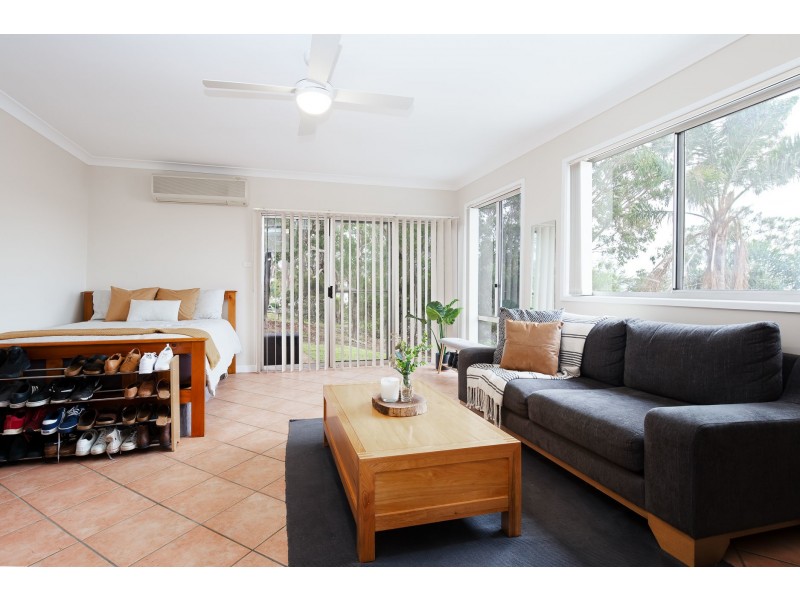 4 Yaringa Lane, Carey Bay NSW 2283