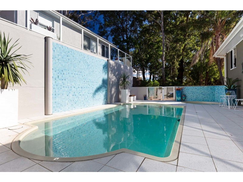 4 Yaringa Lane, Carey Bay NSW 2283