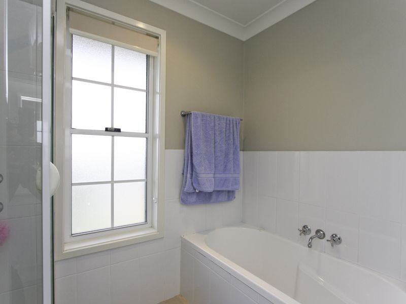 31 Harmony Crescent, Mount Hutton NSW 2290