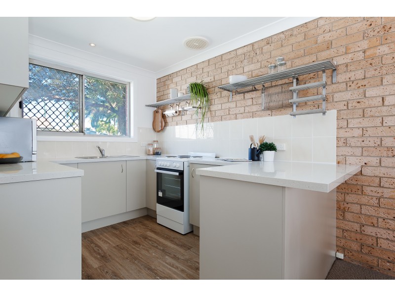 1/16 Third Street, Boolaroo NSW 2284