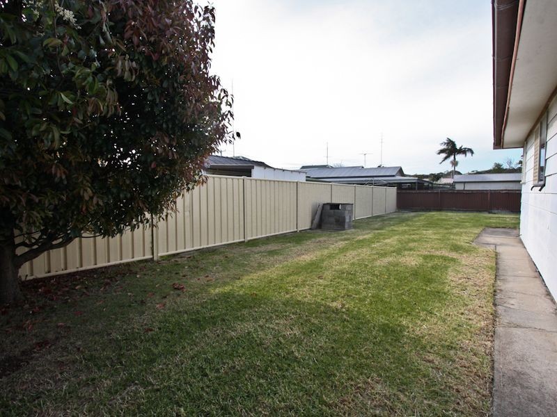 49 Maude Street, Belmont NSW 2280