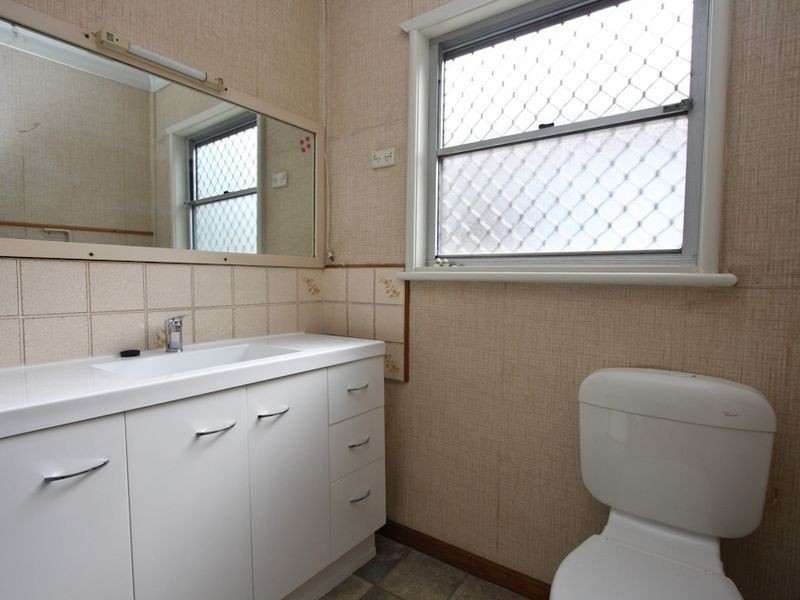 49 Maude Street, Belmont NSW 2280