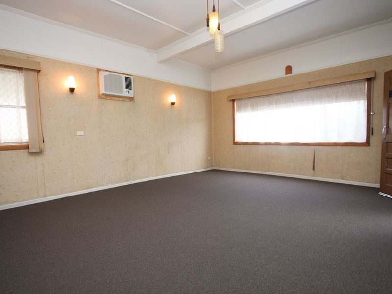 49 Maude Street, Belmont NSW 2280