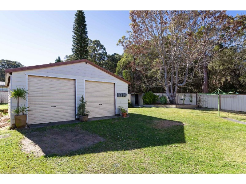 12 Knebworth Grove, Rathmines NSW 2283
