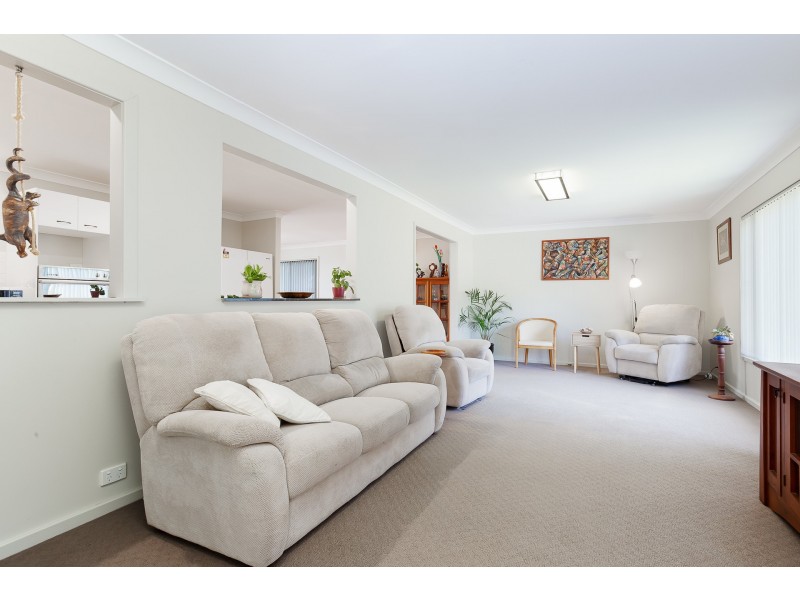 4 Davis Street, Speers Point NSW 2284