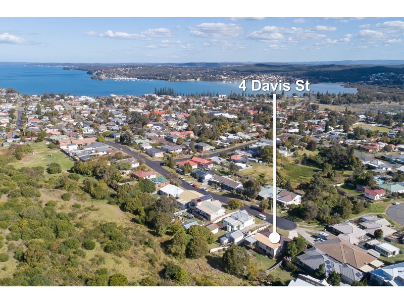 4 Davis Street, Speers Point NSW 2284