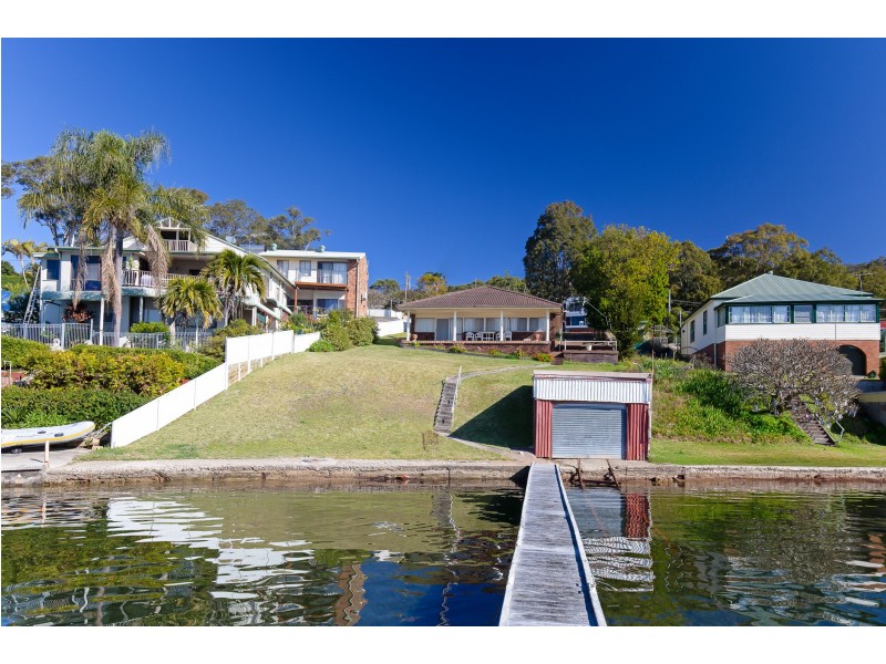 66 Skye Point Road, Coal Point NSW 2283