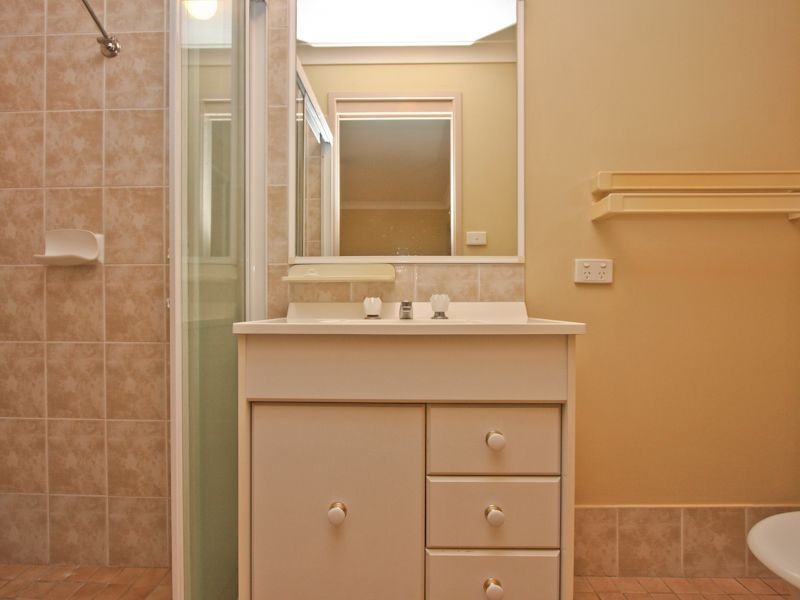 2a Whitehaven Drive, Lakelands NSW 2282