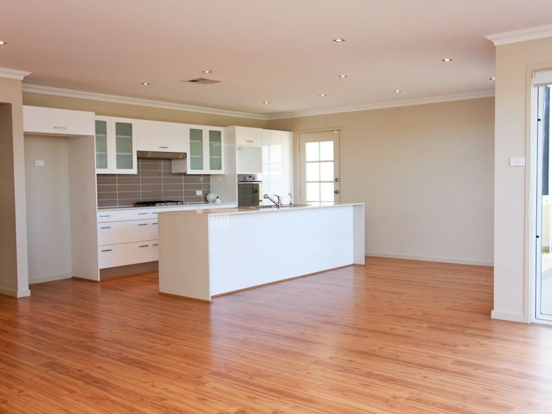 1 Japonica Place, Valentine NSW 2280