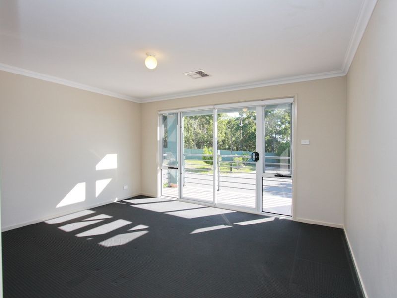 1 Japonica Place, Valentine NSW 2280