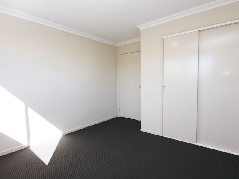 1 Japonica Place, Valentine NSW 2280