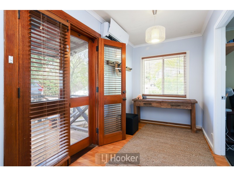 12 Wattle Street, Bolton Point NSW 2283