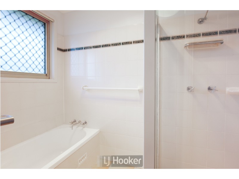 2/125 The Boulevarde, Toronto NSW 2283