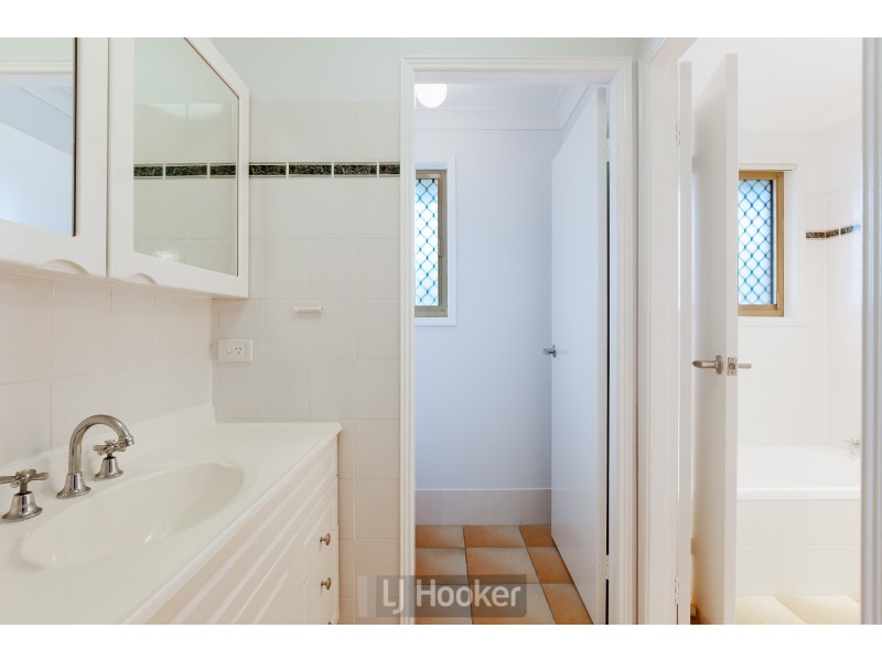 2/125 The Boulevarde, Toronto NSW 2283