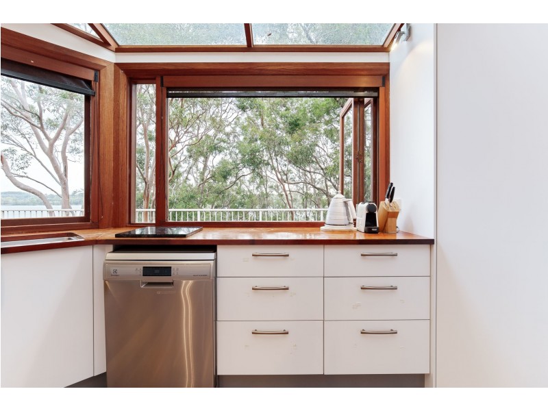 52 Laycock Street, Kilaben Bay NSW 2283