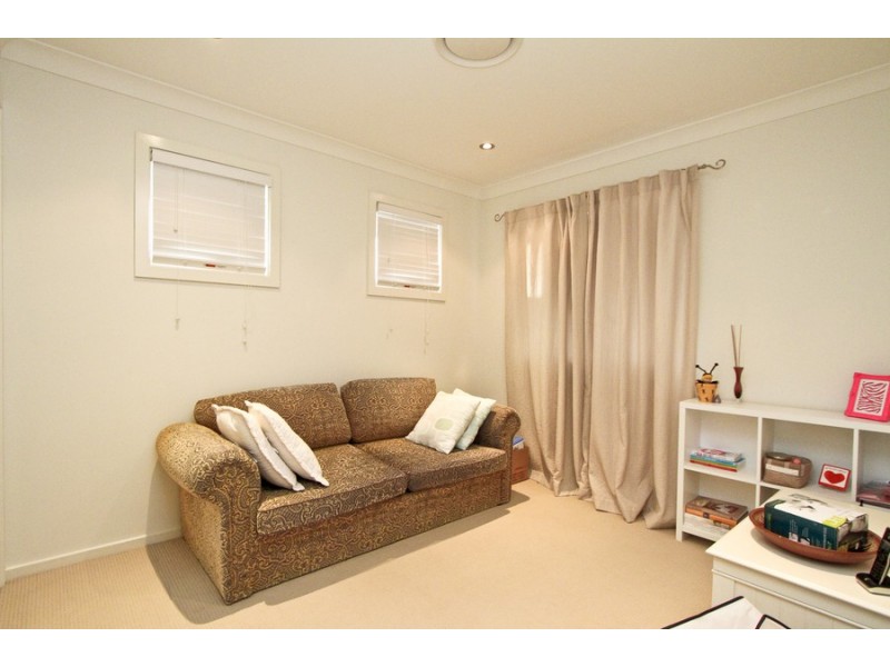 9 The Park Chase, Valentine NSW 2280