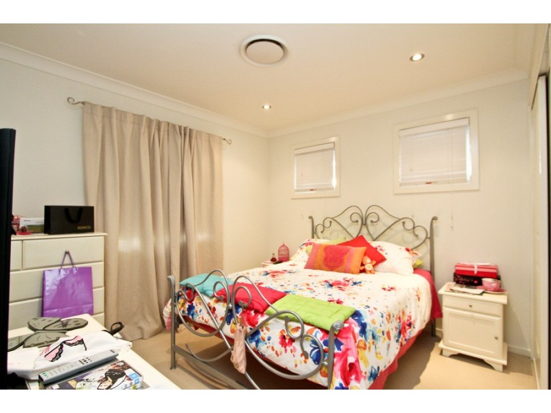 9 The Park Chase, Valentine NSW 2280