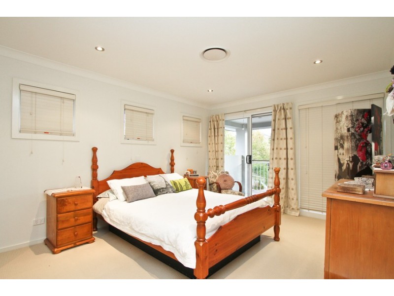 9 The Park Chase, Valentine NSW 2280