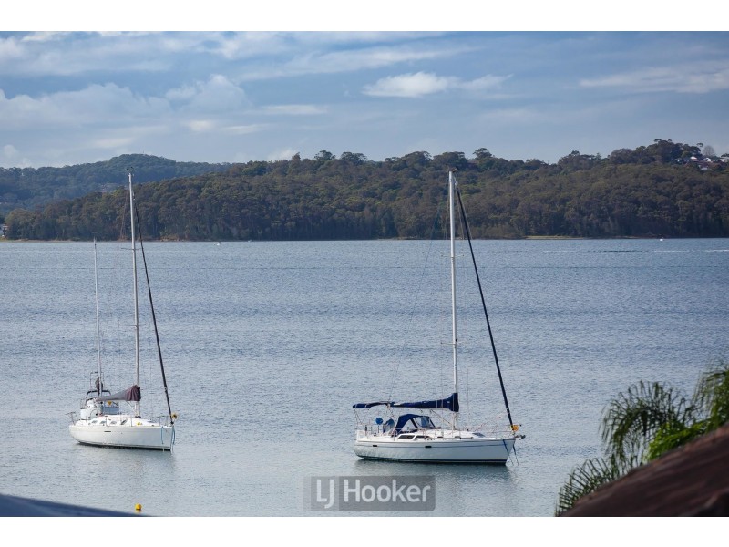 14 Skye Point Road, Coal Point NSW 2283