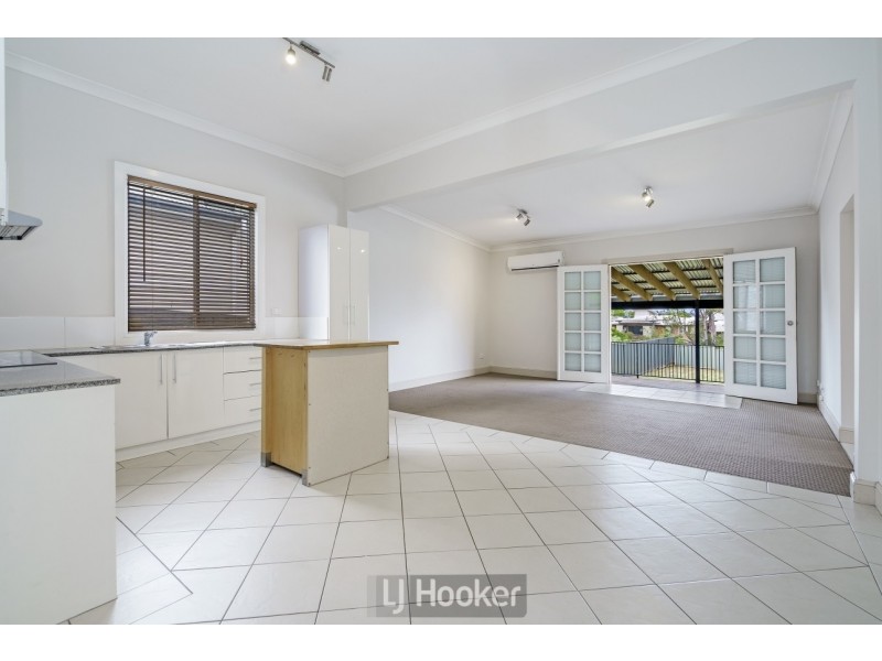 18 Chippindall Street, Speers Point NSW 2284