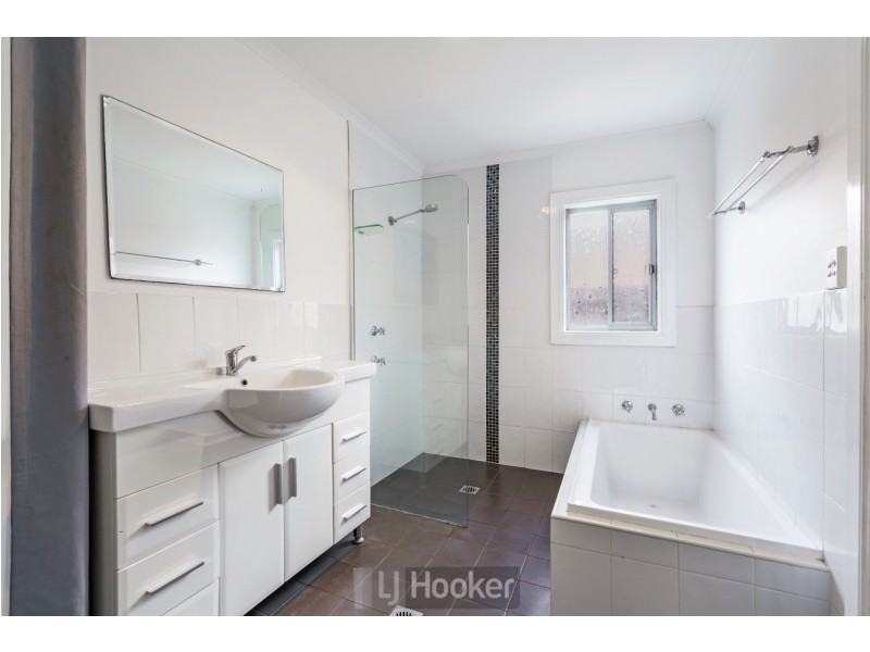 18 Chippindall Street, Speers Point NSW 2284