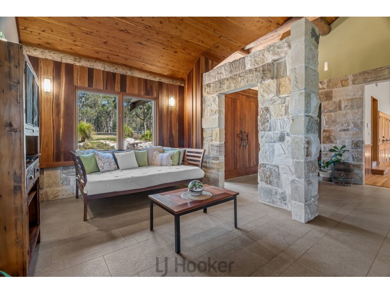17 Mill Lane, Quorrobolong NSW 2325