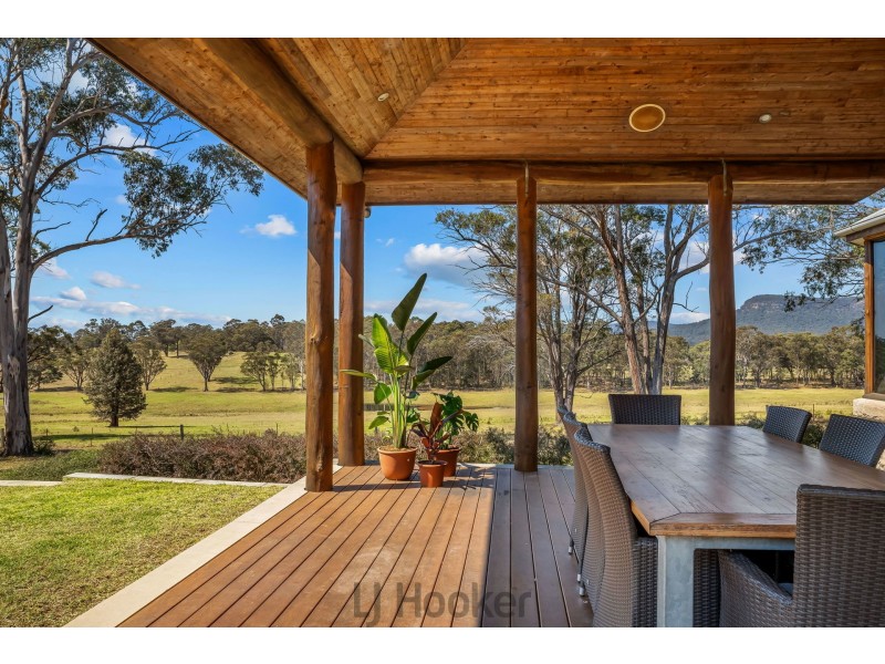 17 Mill Lane, Quorrobolong NSW 2325