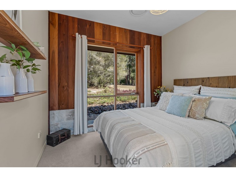 17 Mill Lane, Quorrobolong NSW 2325