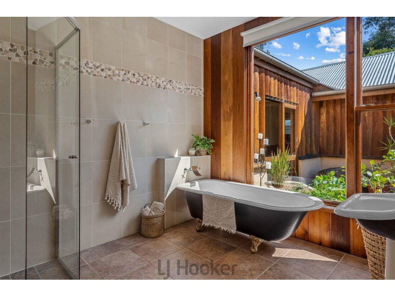 17 Mill Lane, Quorrobolong NSW 2325