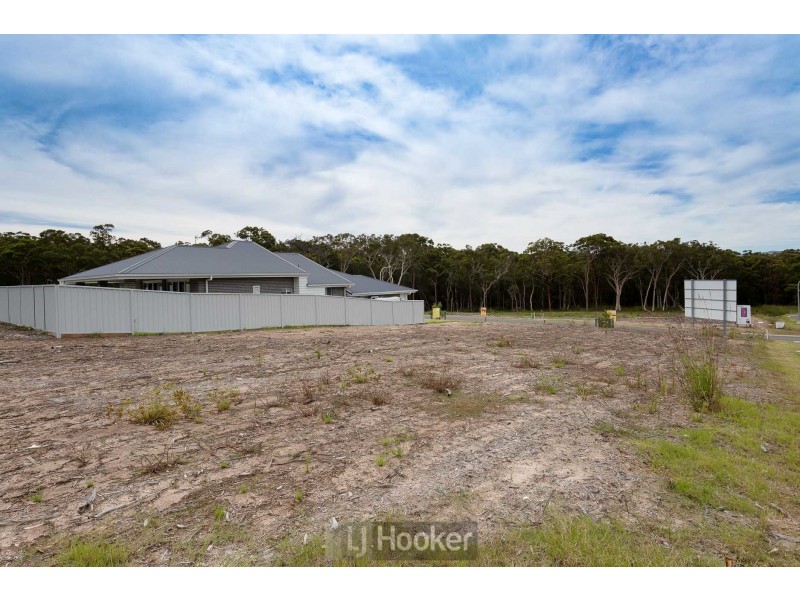 18 Peppermint Road, Morisset NSW 2264