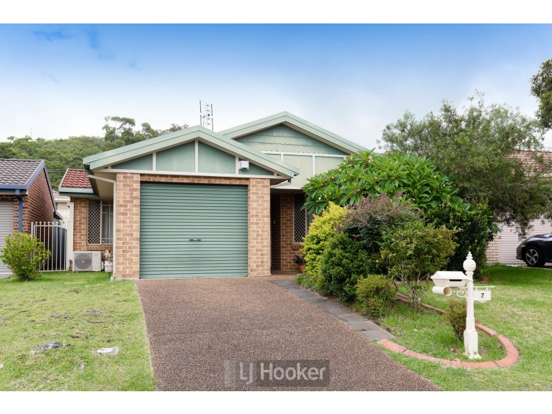 7 Nelmes Close, Toronto NSW 2283