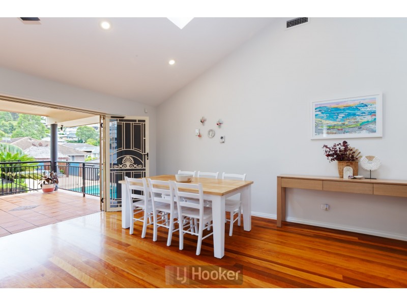 4 Hume Close, Macquarie Hills NSW 2285