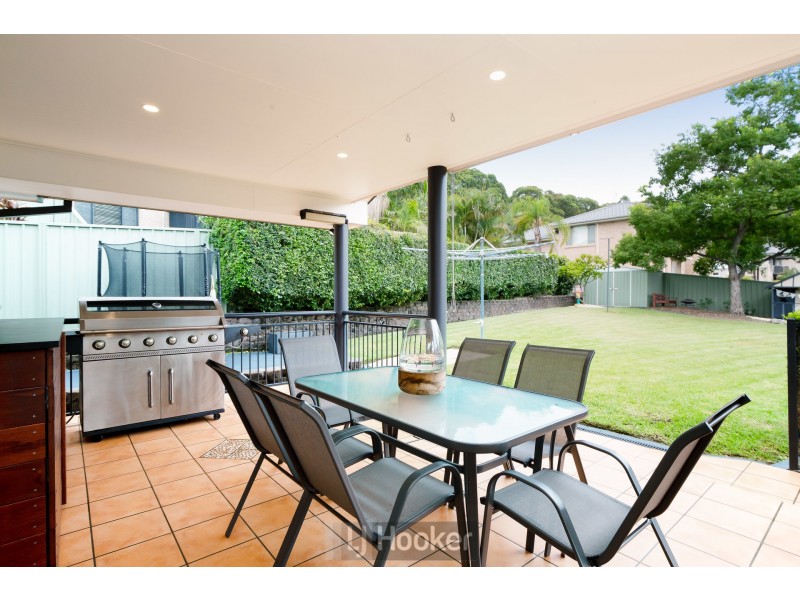 4 Hume Close, Macquarie Hills NSW 2285