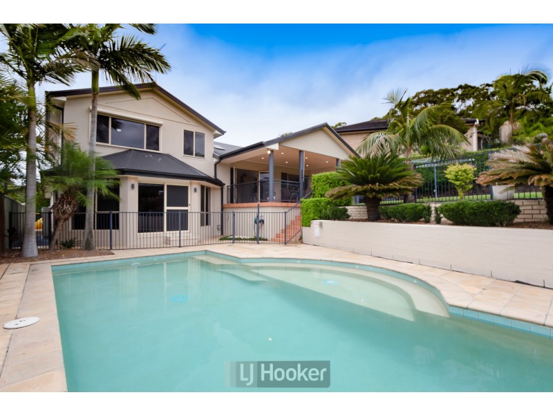 4 Hume Close, Macquarie Hills NSW 2285