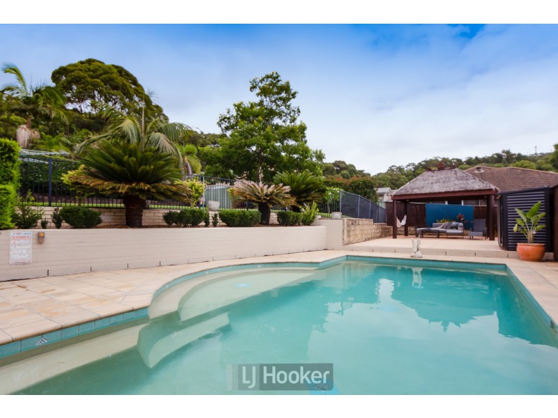 4 Hume Close, Macquarie Hills NSW 2285