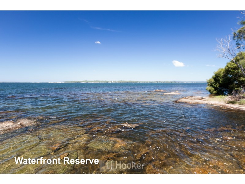 88 Beach Road, Wangi Wangi NSW 2267