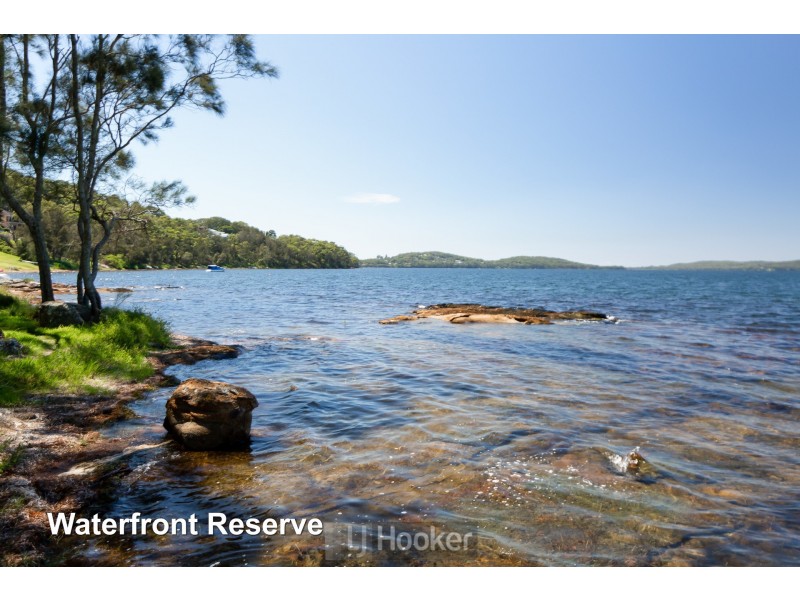 88 Beach Road, Wangi Wangi NSW 2267