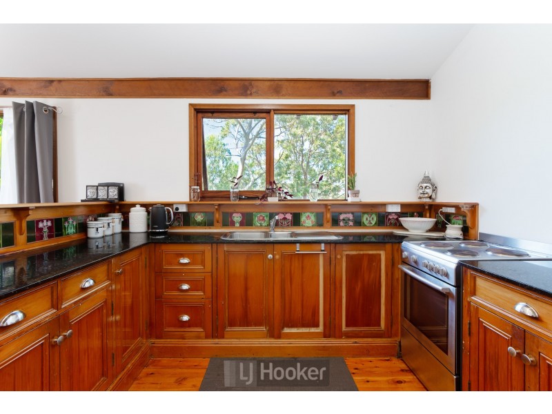 88 Beach Road, Wangi Wangi NSW 2267