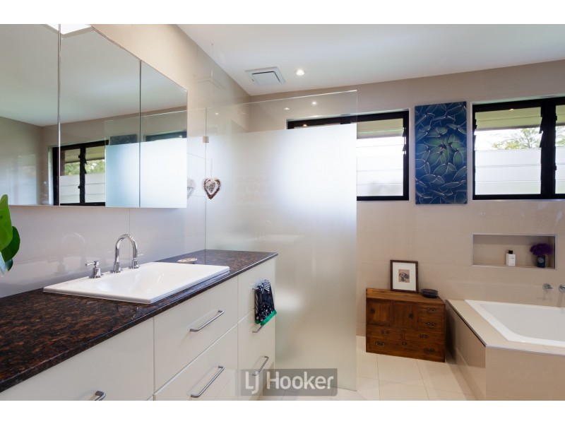 12 Rosemary Row, Rathmines NSW 2283