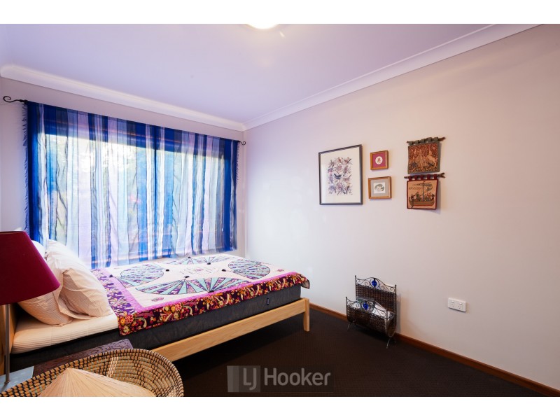 12 Rosemary Row, Rathmines NSW 2283